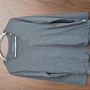 Eddie Bauer Size M Grey V-Neck Longsleeve Shirt